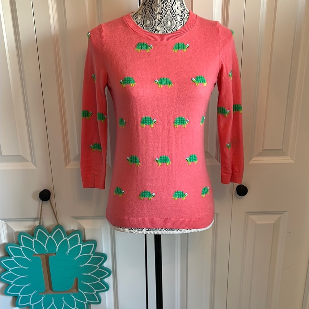Talbots Coral Crew Neck Sweater with Green Turtles